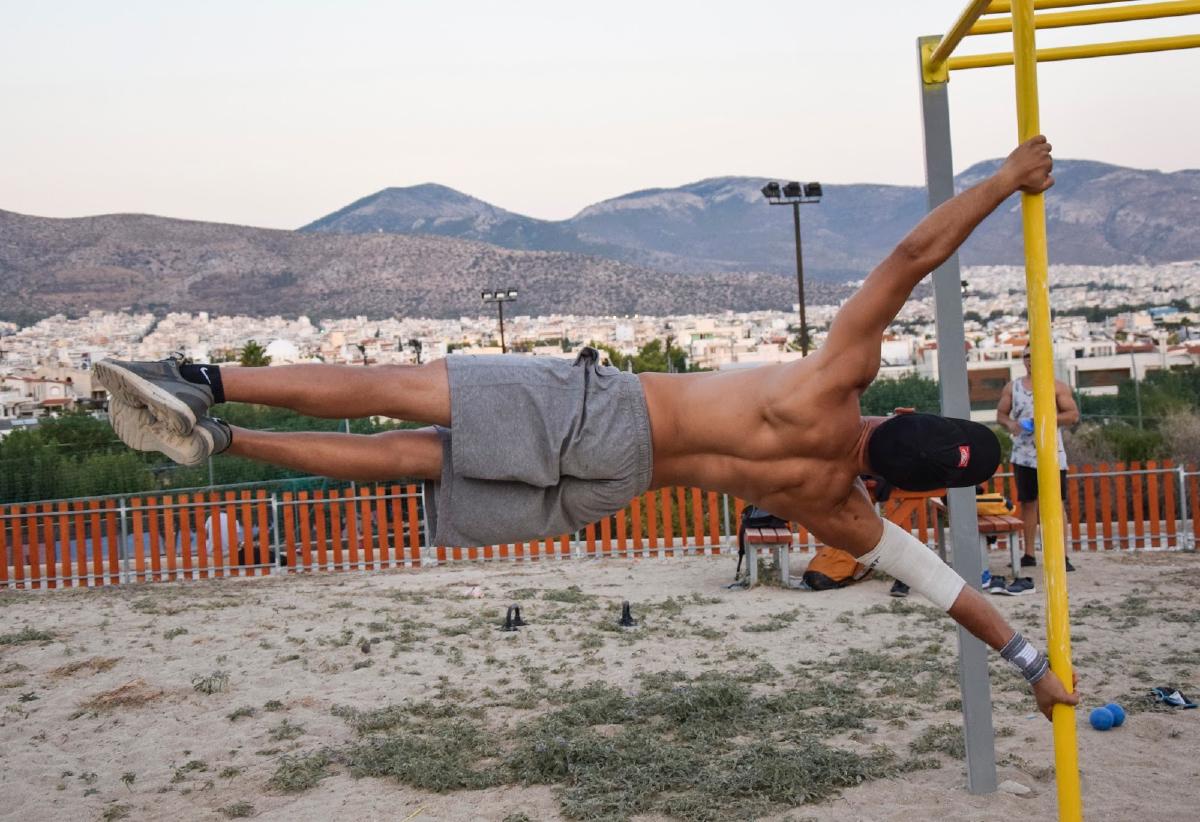 Πως να ξεκινήσετε calisthenics - Πλήρης οδηγός για αρχάριους (περιλαμβάνει πρόγραμμα γυμναστικής)