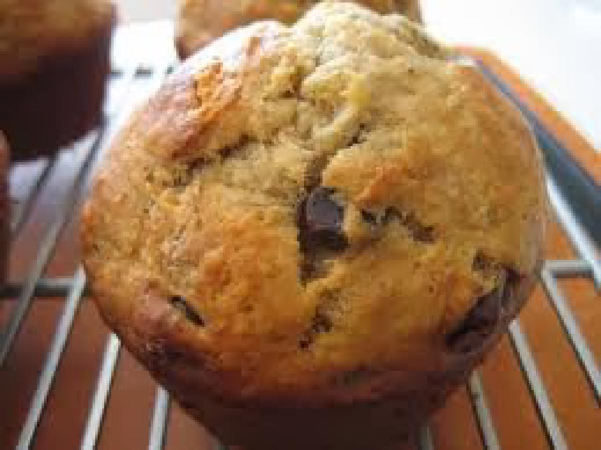 Muffins με σοκολάτα και μπανάνα με λίγες θερμίδες για την διατροφή μας